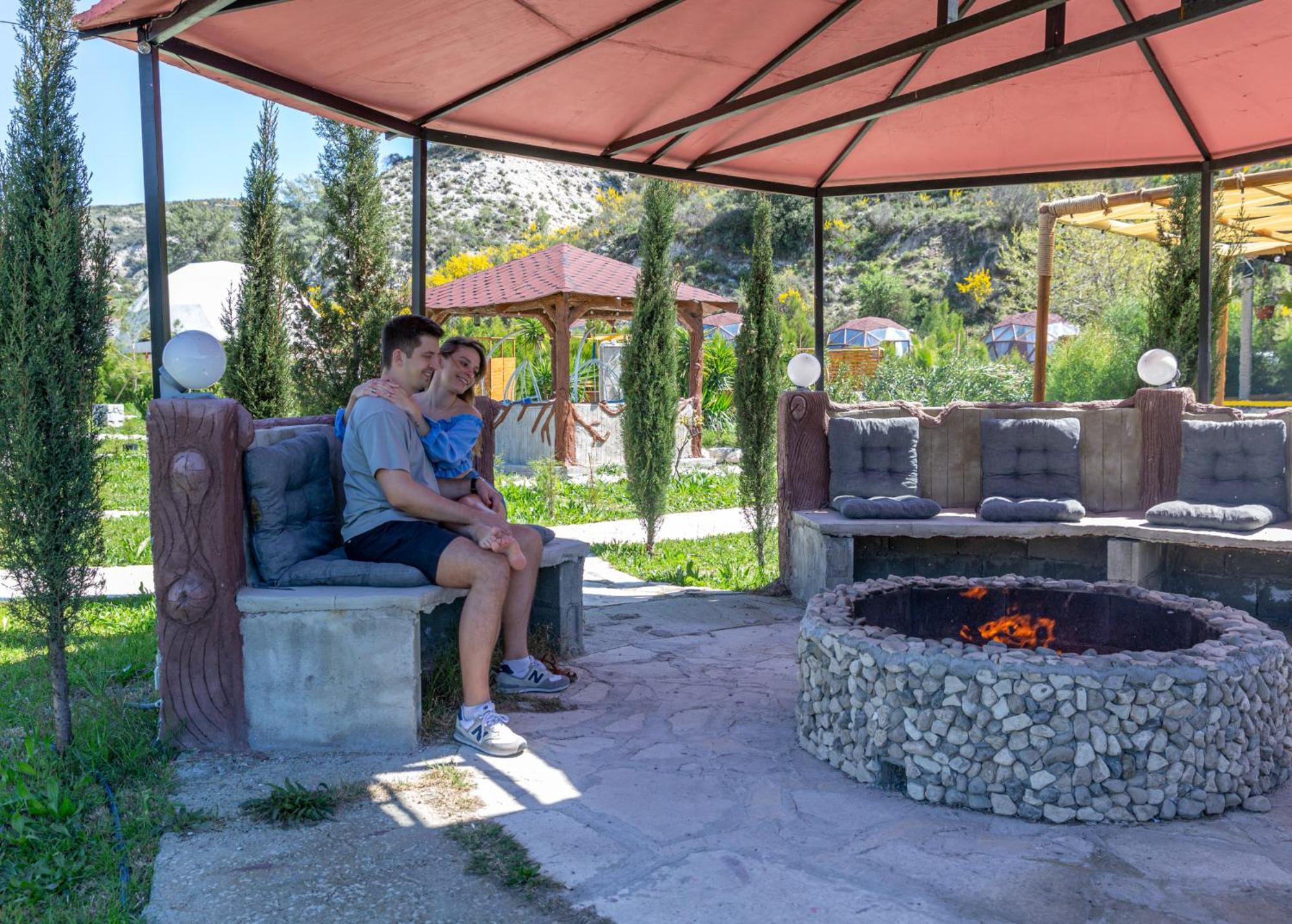 Amazing Cyprus Glamping Domes - Glamping Cyprus Hotel Paphos Buitenkant foto